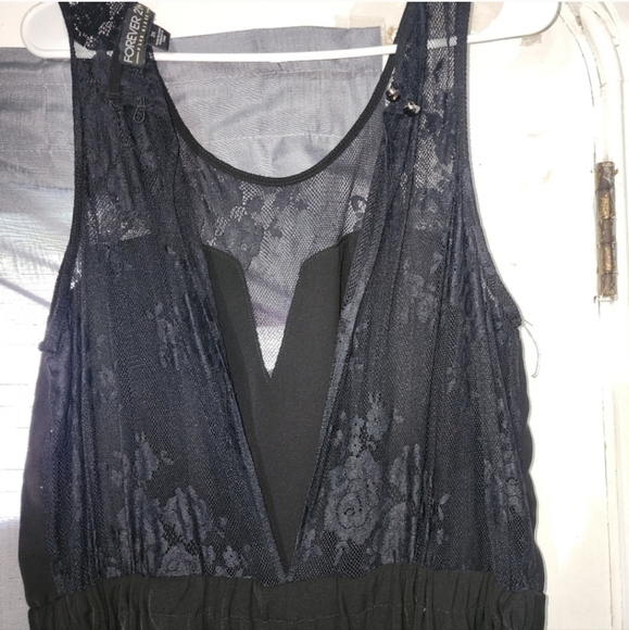 Forever 21 lace jumpsuit 2x - Picture 3 of 8